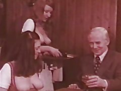 Энгийн өдөр уулын tavern