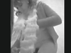 Үсэрхэг охин далд cam